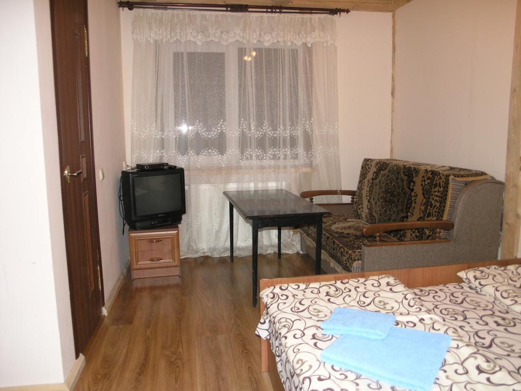 Hotel Arnika Tatariv Extérieur photo